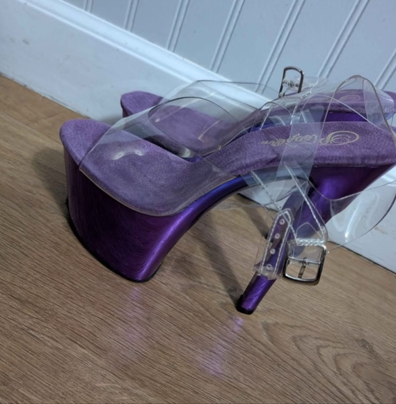 Pleasers Purple Platform Heels - Picture 1 of 4